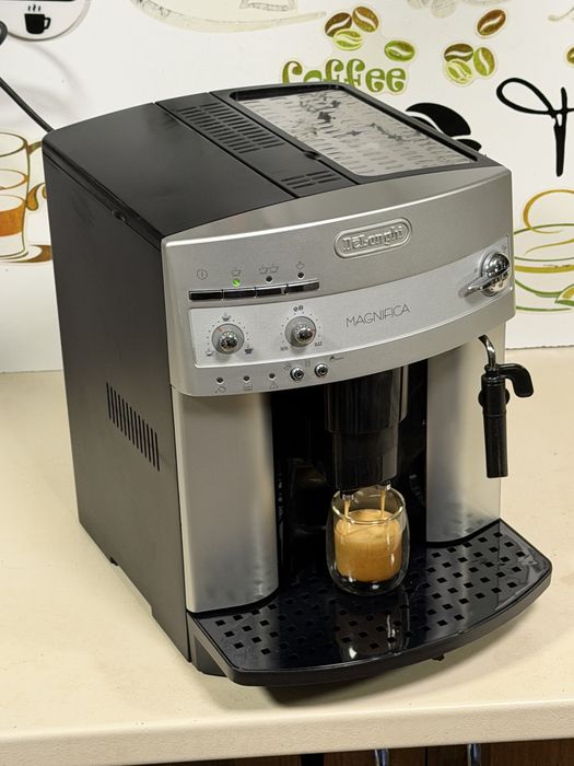 Кафемашина кафе автомат delonghi magnifica с гаранция