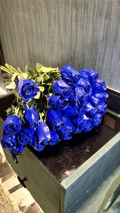 Синие розы 25 штук