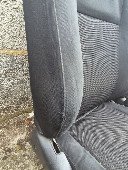 Седалки за Форд рейнджър 2006-2011г и корите за вратите.