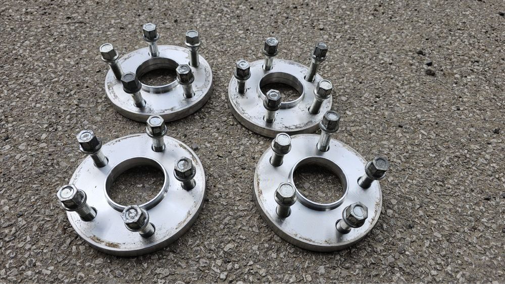 Фланци Мерцедес 5х112 15мм