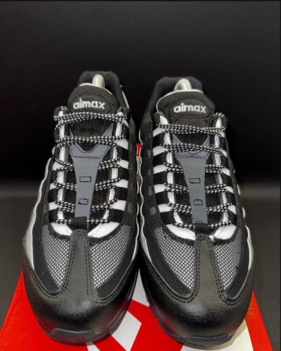 Nike Air Max 95 Essential Black Smoke Grey - 40,41,46