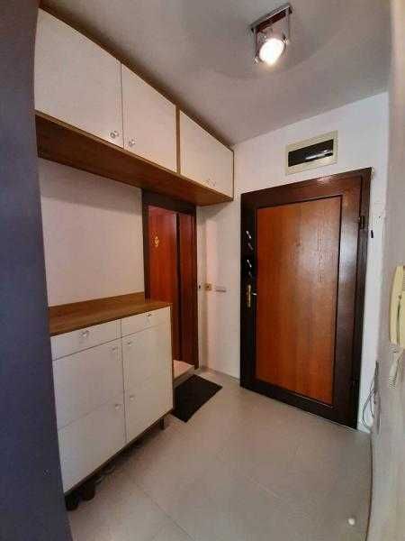 Луксозен двустаен апартамент в Лазур