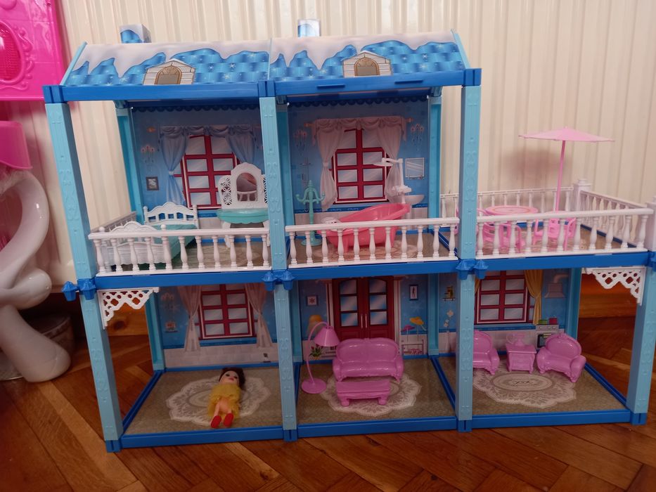 Сглобяема къща за кукли