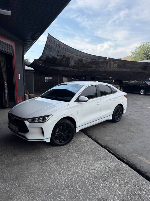 byd e3 sotiladi 2020 56 ming probeg