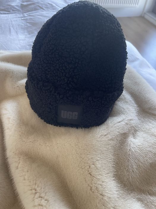 Оригинална UGG шапка