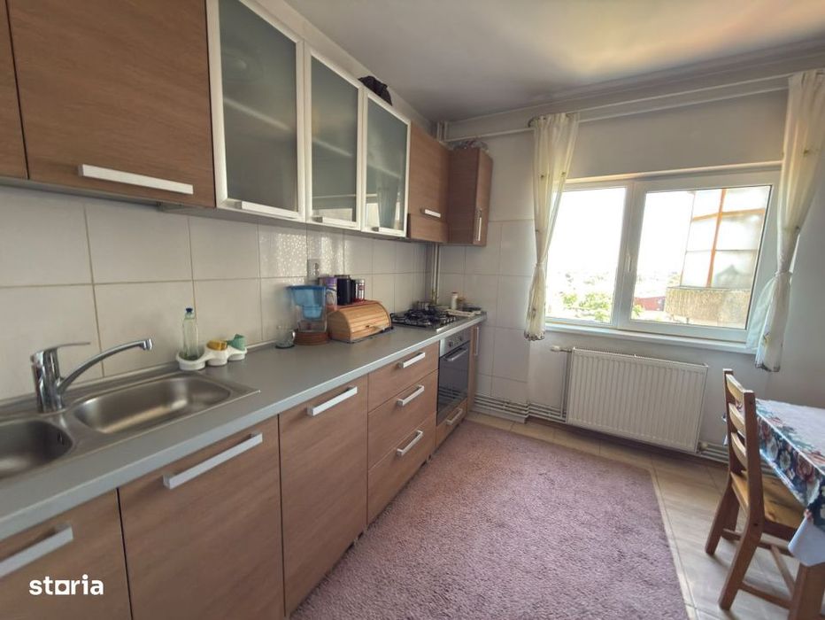 Apartament 3 camere, 72 mp, zona Cantacuzino