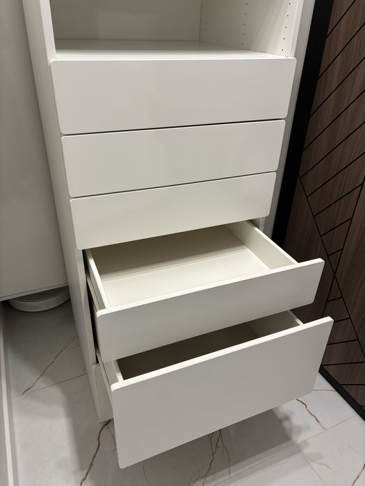 Гардероб / скрин ИКЕА