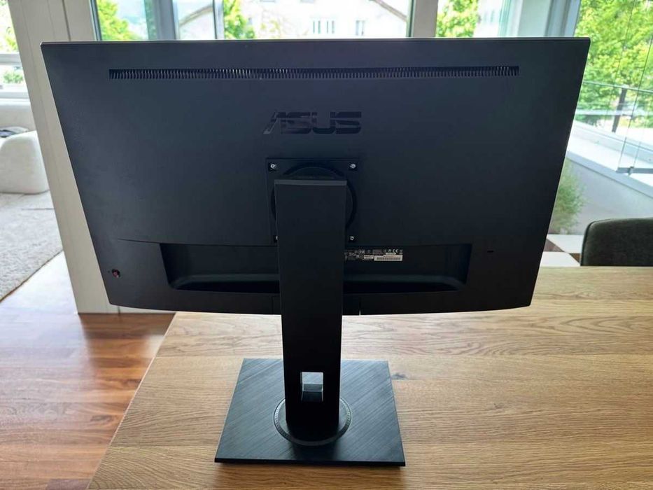 Геймърски монитор 4K 1ms ASUS VP28UQGL