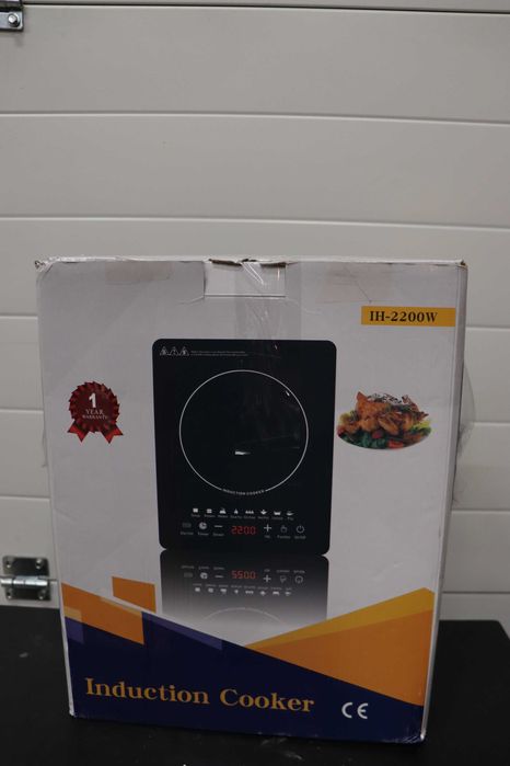 Индукционен котлон с множество настройки и функции, 2200W