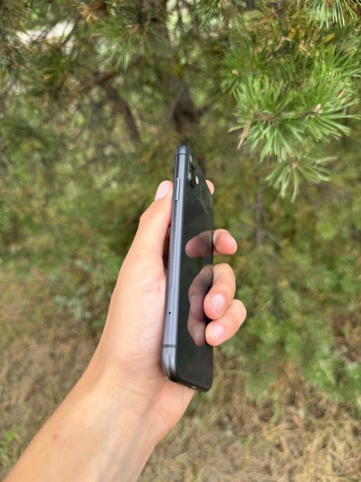 Iphone 11 64gb акб 69%