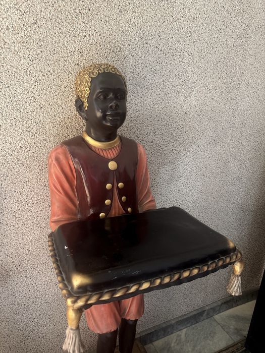 Скульптура керамическая напольная тумба