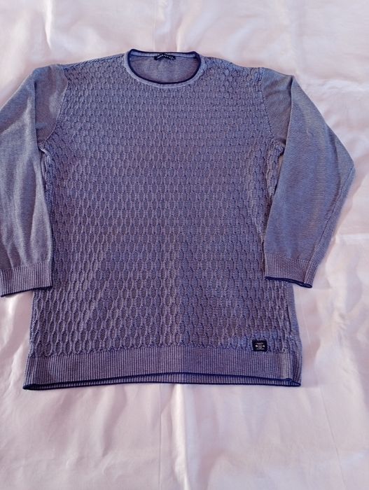 Продам тёплые  вещи на парня .