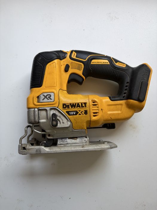 Pendular dewalt 18v defect