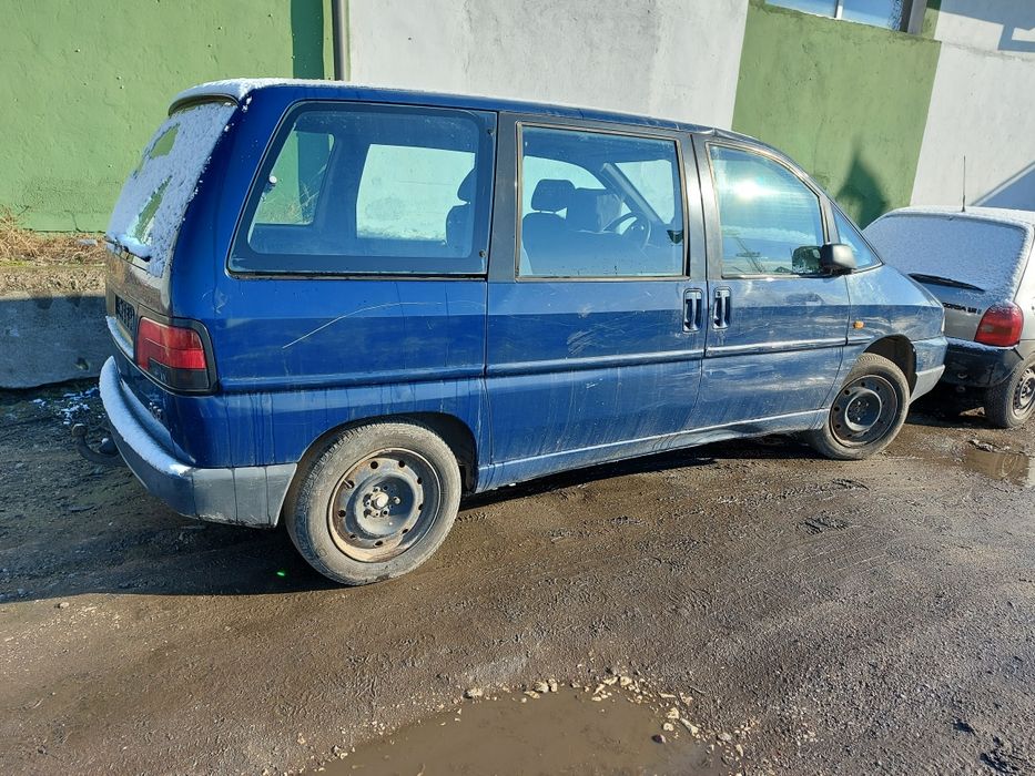 Puugeot 806 2.0i  /  2.1td