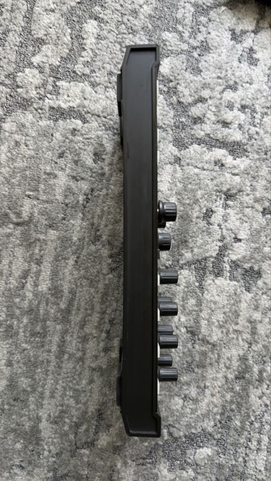 Native Instruments Traktor Kontrol X1 MK2 cu case UDG