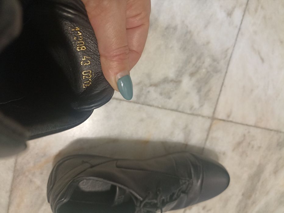 Обувки от естествена кожа