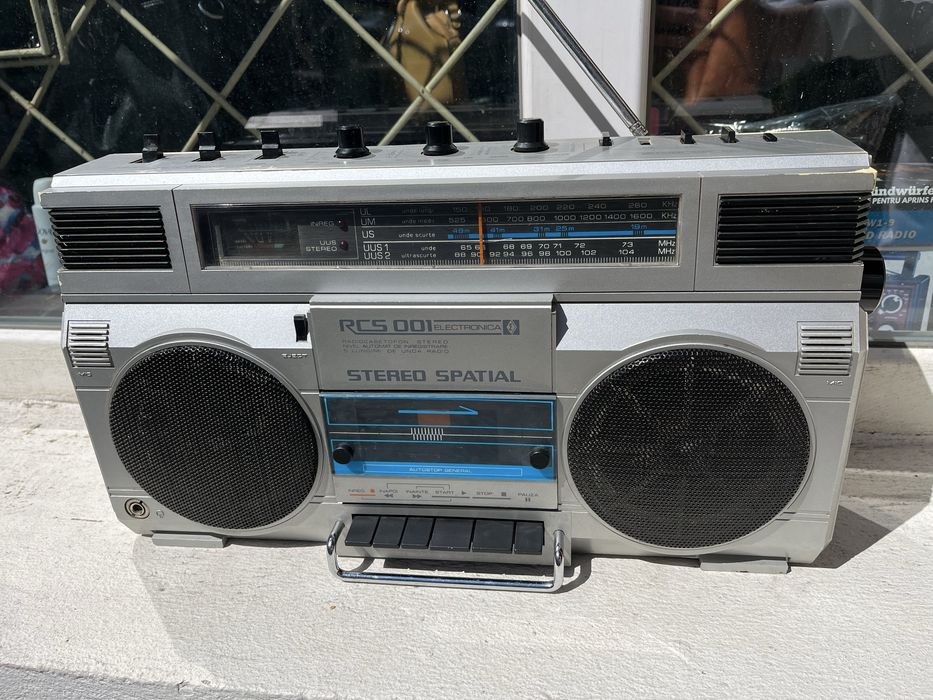 Radio vechi românesc de colecție Stereo Spatia RCS 001