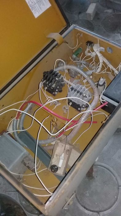 Продам эл. щит новый