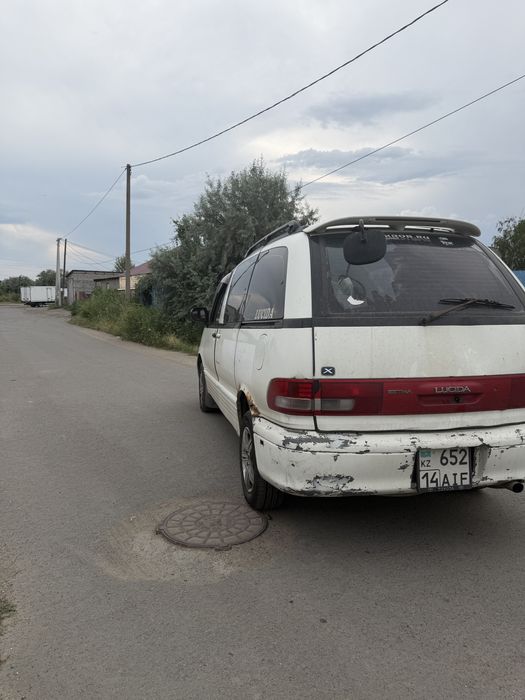 Продам тойоту люсиду