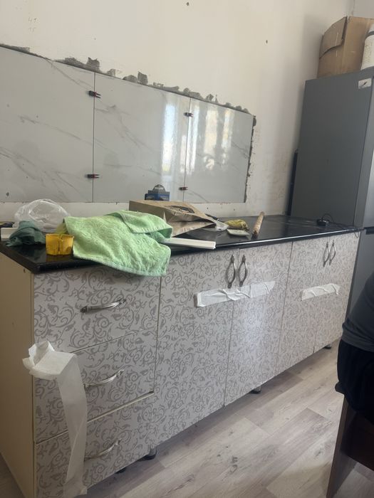 Продам шкаф кухонный