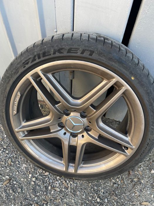 Джанти с гуми 18 цола само джантите  без гумите са 1200 лв.