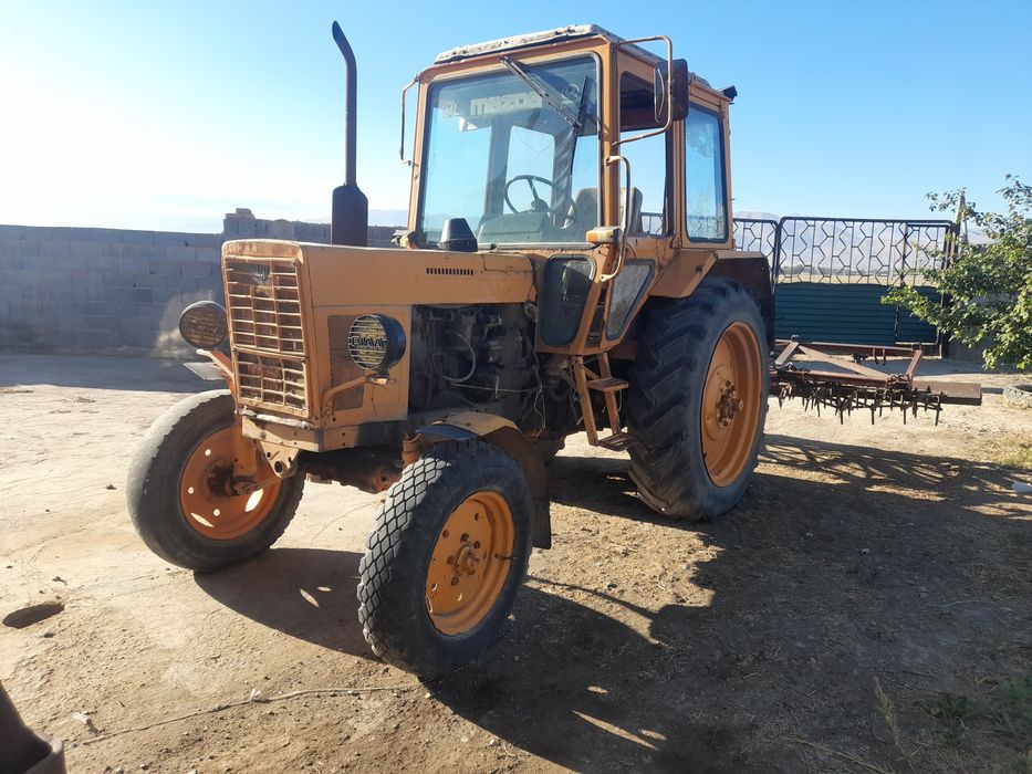 Трактор МТЗ 80.Прессподборщик.Плуг.Культиватор.Борона.