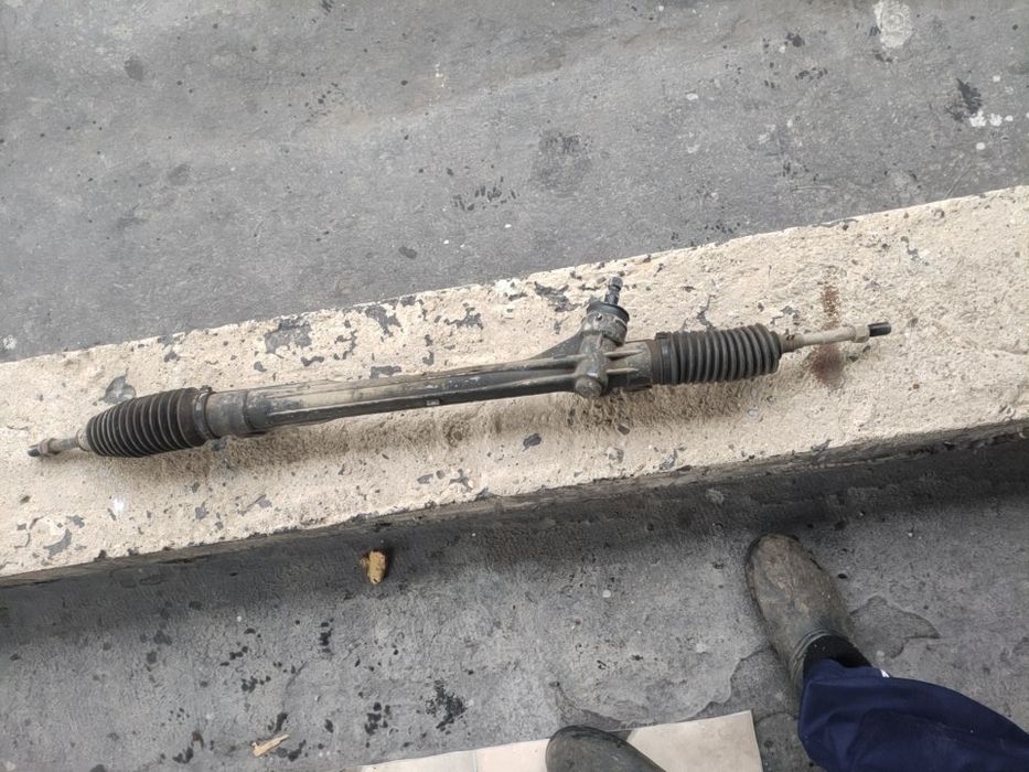 Рейка за тойота рав 4 2006г.