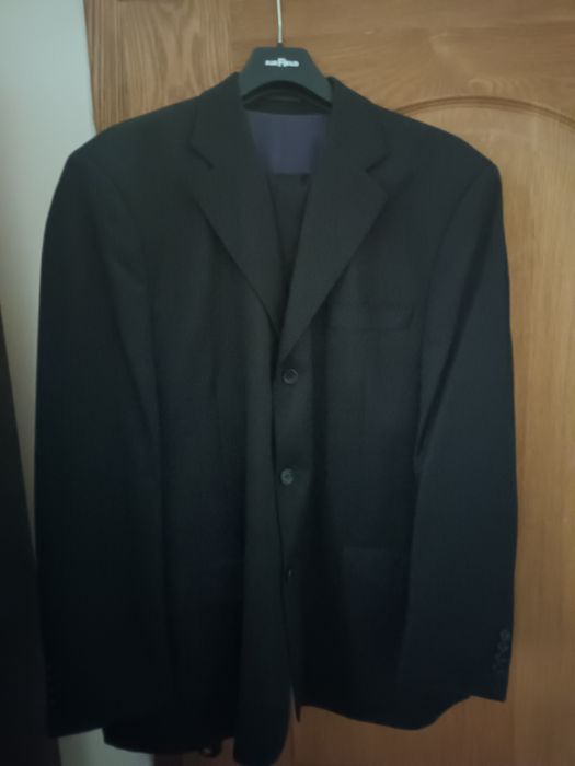 Официален мъжки костюм