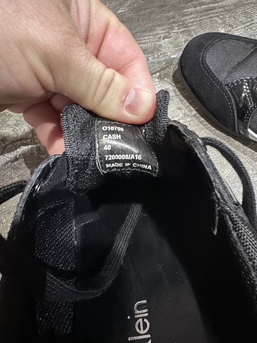 Calvin klein adidasi