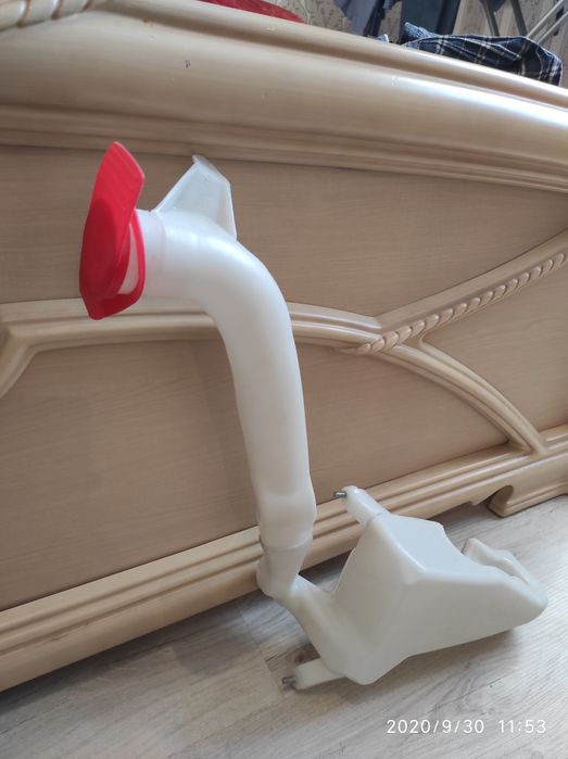 Бачок для воды омывателя Шкода,Фольксваген,Ауди