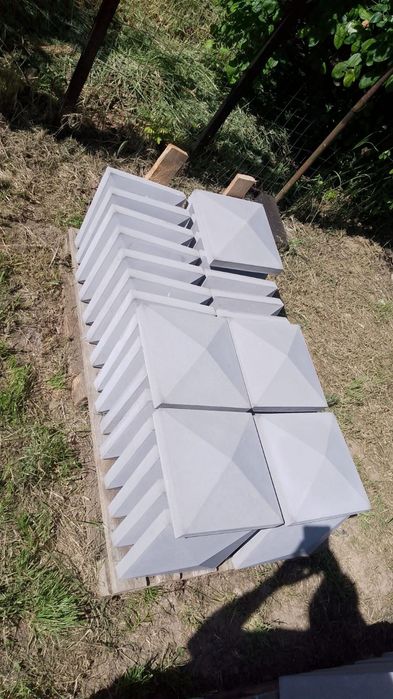 Capace și coame pt gard din  beton!