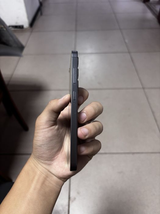 Samsung S24 в хорошем состояний