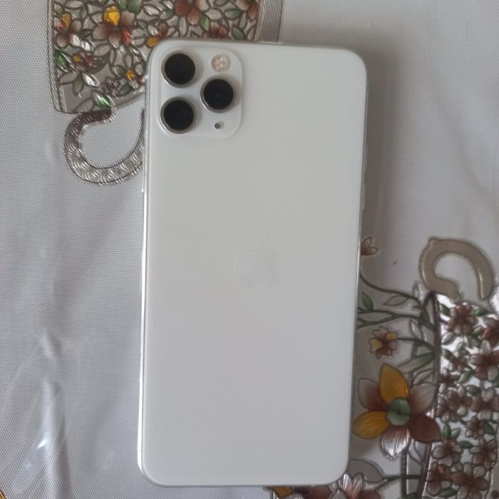 Продам iphone 11 pro max 256 г