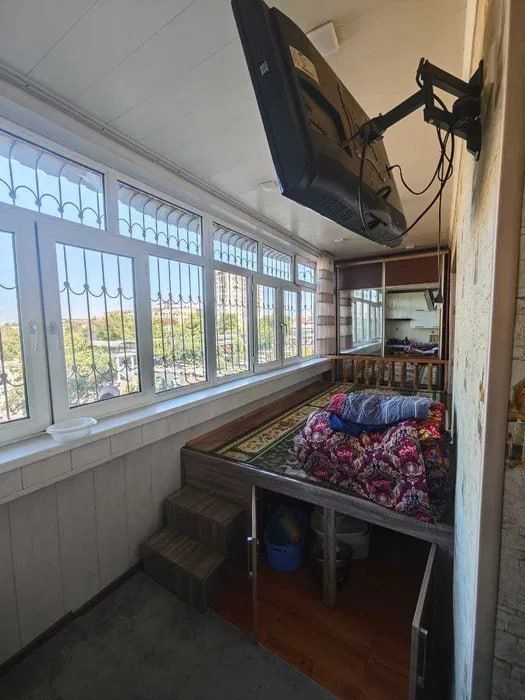 Продаётся 4-комнатная квартира.
Адрес: Юнусабад 5 квартал.