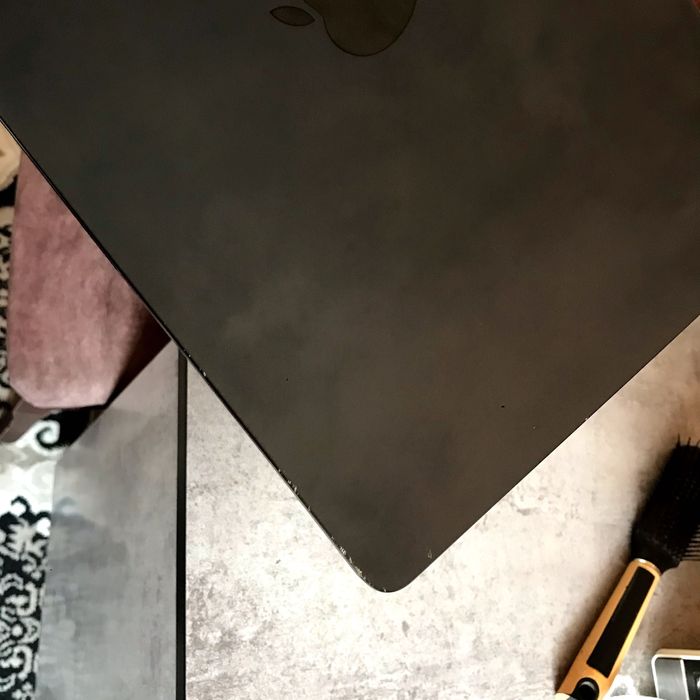 MacBook Air M2 (8GB / 256GB) sotiladi