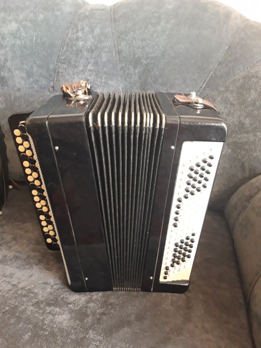 Продам Гармони советские