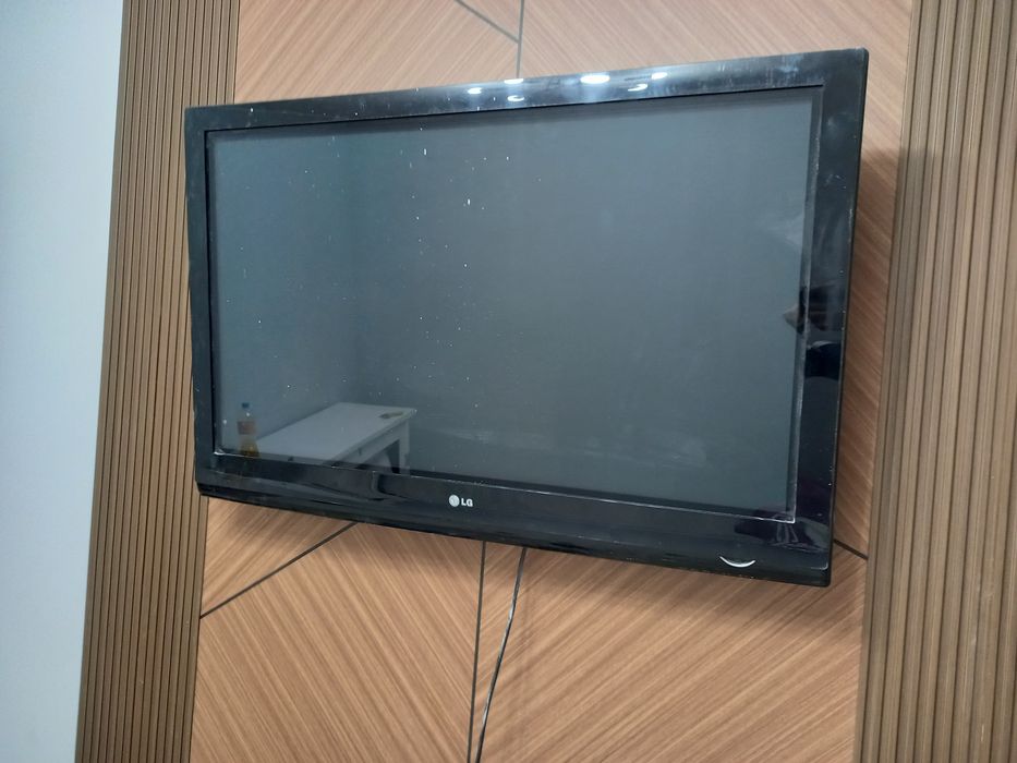 Телевизор LG и Samsung