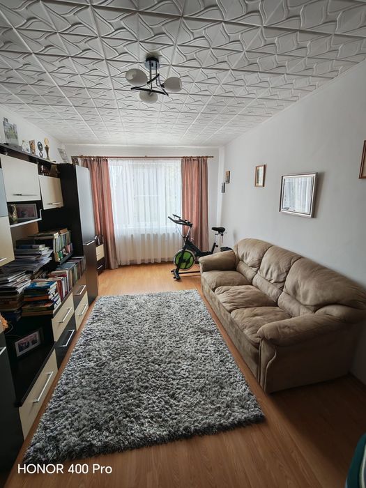 Apartament cu 2 camere, mobila inclusă