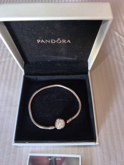 Браслет PANDORA с застежкой-короной