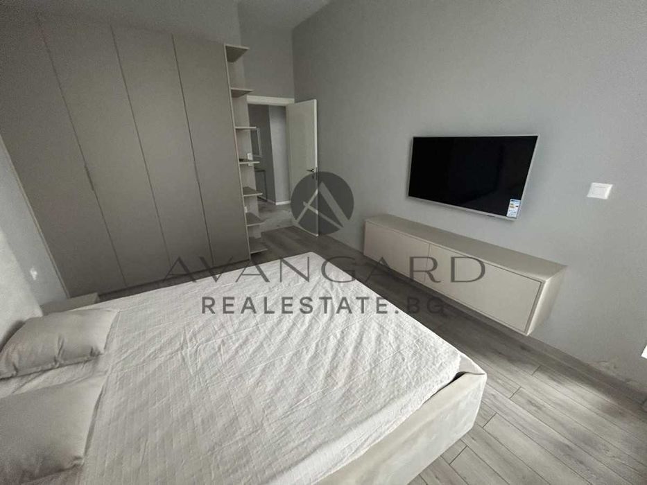 Продава се Четиристаен апартамент в Пловдив, Христо Смирненски - 194 кв.м за 1547 €/кв.м - Снимка #5