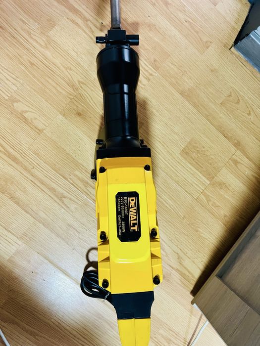 Ciocan demolator dewalt b5g 1690t 3800w 1850bpm USA