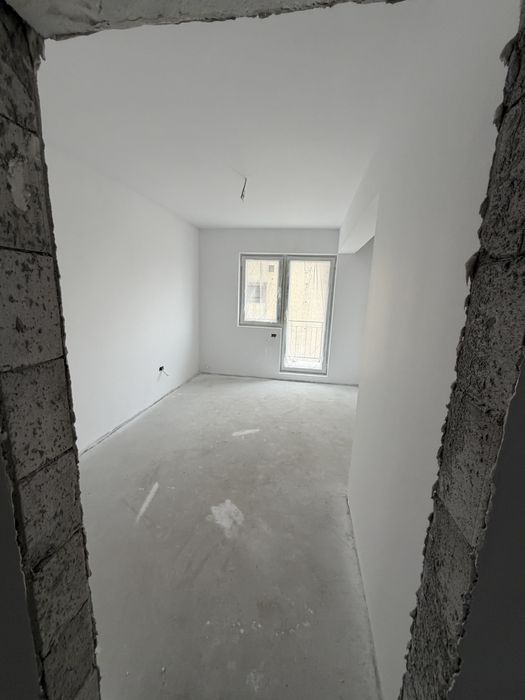 Vand Apartament 3 camere Dobroesti