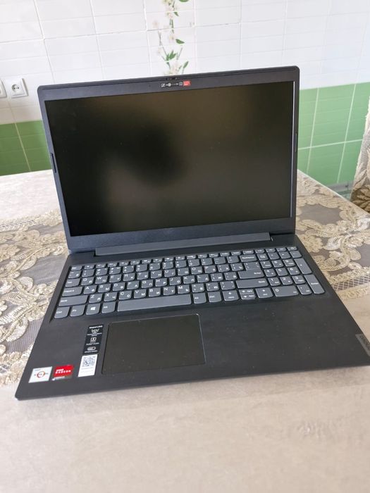 Ноутбук 1tb срочно продам