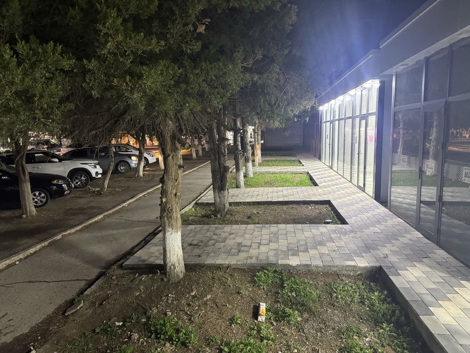 Сдаётся помещение в Чирчике в 8-микр. ,40кв. и 80кв