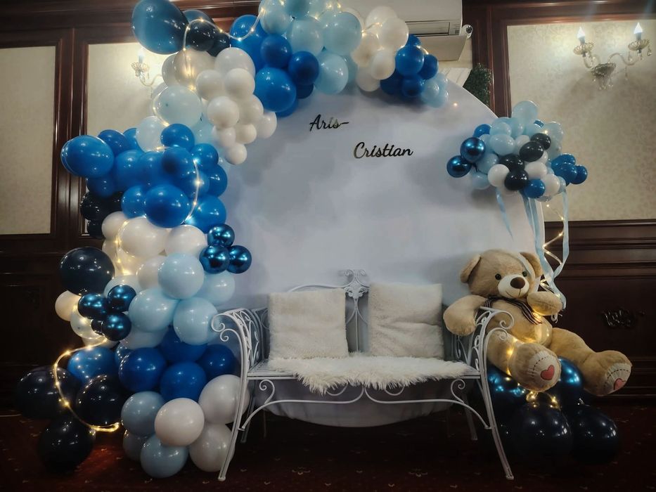 Arcada cu baloane și decorațiuni botez, petrecere și cumătrie
