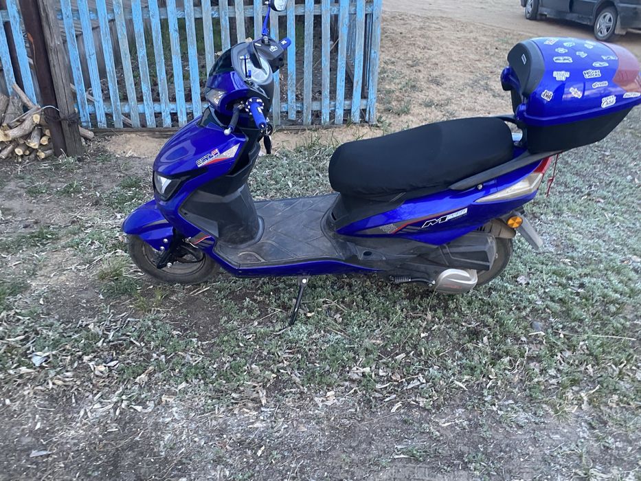 Продам мопед М8,125 куб