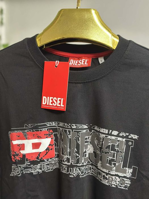 Tricou Diesel nou