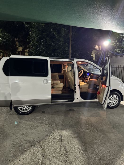 Hyundai Starex avtomobilida qulay va ishonchli tranfer xizmati