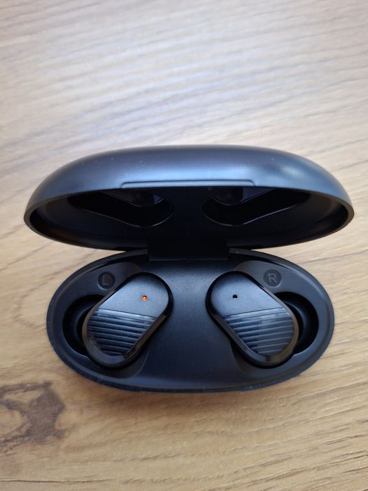 Vand căști bluetooth