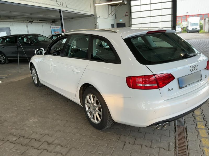 Audi A4 2.0 TDI ultra Attraction 2015